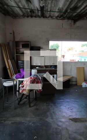 Casa à venda com 220m², 4 quartos e 1 vagaÁrea de Serviço