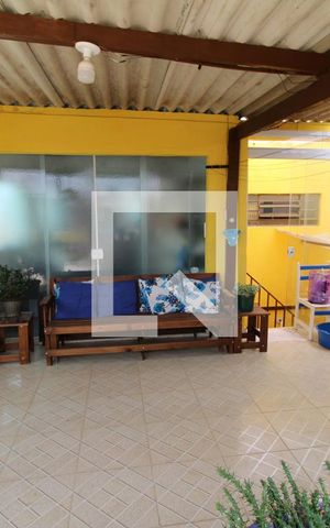 Casa à venda com 220m², 4 quartos e 1 vagaCasa 2 - Área de Serviço