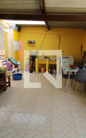 Casa à venda com 220m², 4 quartos e 1 vagaCasa 2 - Área de Serviço