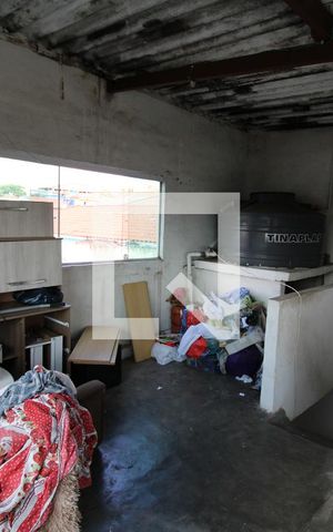Casa à venda com 220m², 4 quartos e 1 vagaÁrea de Serviço