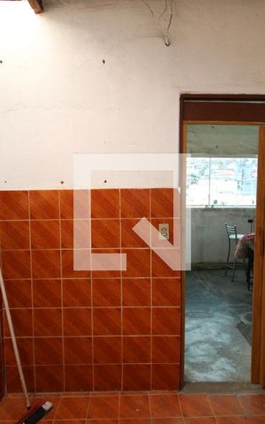 Casa à venda com 220m², 4 quartos e 1 vagaÁrea de Serviço - Banheiro