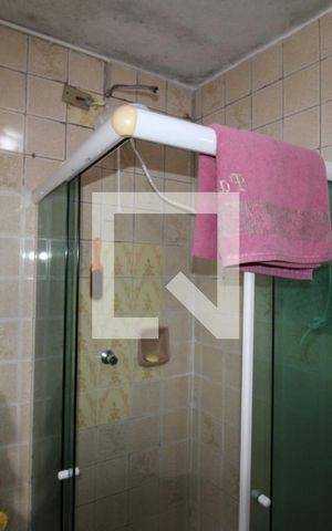 Casa à venda com 220m², 4 quartos e 1 vagaCasa 2 - Banheiro
