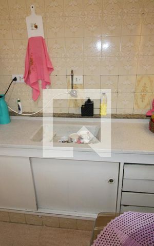 Casa à venda com 220m², 4 quartos e 1 vagaCasa 2 - Cozinha