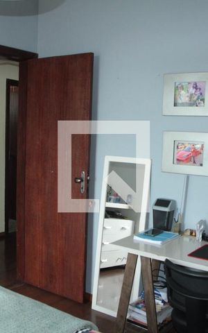 Casa à venda com 238m², 3 quartos e 3 vagasQuarto 3