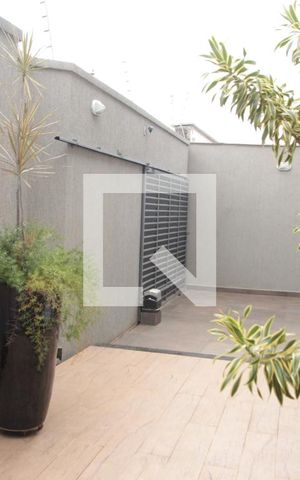 Casa à venda com 238m², 3 quartos e 3 vagasGaragem