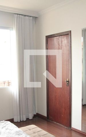 Casa à venda com 238m², 3 quartos e 3 vagasQuarto 2