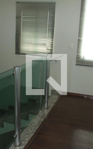 Casa à venda com 238m², 3 quartos e 3 vagasCorredor