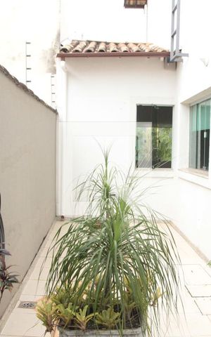 Casa à venda com 238m², 3 quartos e 3 vagasÁrea Externa