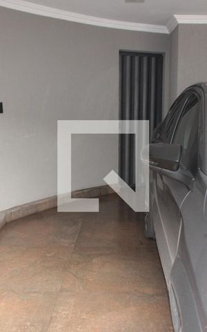 Casa à venda com 238m², 3 quartos e 3 vagasGaragem