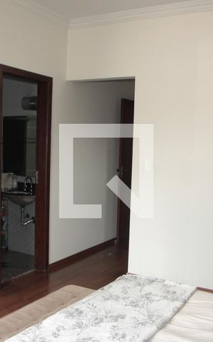 Casa à venda com 238m², 3 quartos e 3 vagasQuarto 2