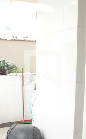 Casa à venda com 238m², 3 quartos e 3 vagasÁrea de Serviço