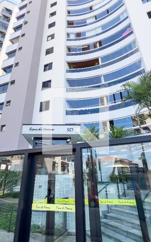 Apartamento à venda com 193m², 4 quartos e 3 vagas Apartamento à venda com 193m², 4 quartos e 3 vagasFachada