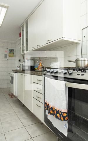 Apartamento à venda com 193m², 4 quartos e 3 vagas Apartamento à venda com 193m², 4 quartos e 3 vagasCozinha