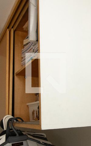 Apartamento à venda com 193m², 4 quartos e 3 vagas Apartamento à venda com 193m², 4 quartos e 3 vagasQuarto de serviço - Armários