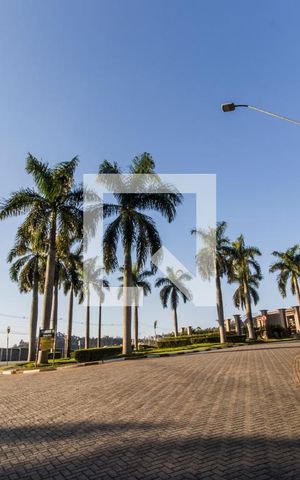 Apartamento à venda com 500m², 5 quartos e 4 vagasVista da Rua