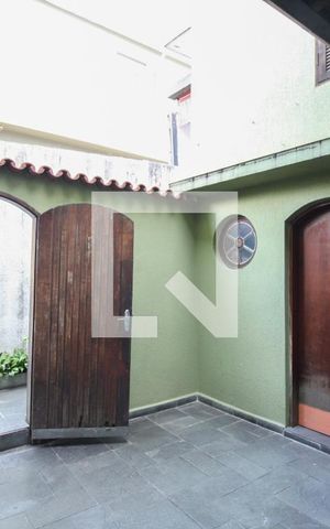 Casa à venda com 260m², 3 quartos e 1 vagaÁrea Externa