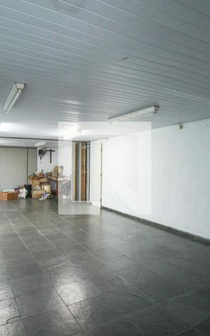 Casa à venda com 260m², 3 quartos e 1 vagaÁrea comum