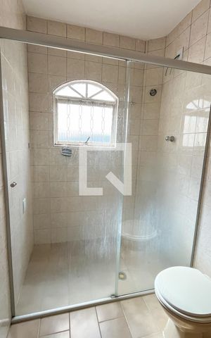 Casa à venda com 90m², 3 quartos e 2 vagas Casa à venda com 90m², 3 quartos e 2 vagasBanheiro da Suíte