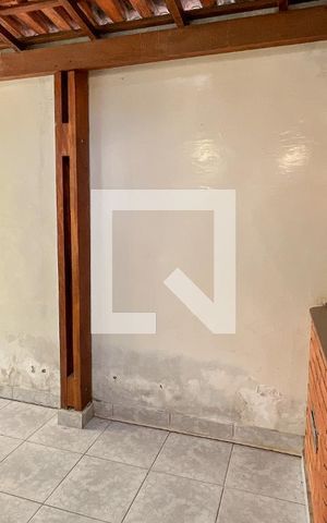 Casa à venda com 90m², 3 quartos e 2 vagas Casa à venda com 90m², 3 quartos e 2 vagasChurrasqueira