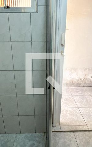 Casa à venda com 90m², 3 quartos e 2 vagas Casa à venda com 90m², 3 quartos e 2 vagasBanheiro