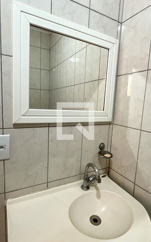 Casa à venda com 90m², 3 quartos e 2 vagas Casa à venda com 90m², 3 quartos e 2 vagasBanheiro