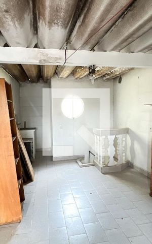 Casa à venda com 90m², 3 quartos e 2 vagas Casa à venda com 90m², 3 quartos e 2 vagasTerraço