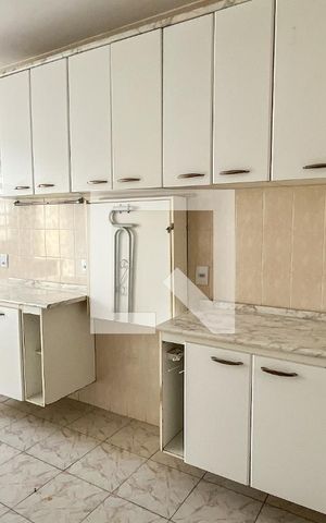 Casa à venda com 90m², 3 quartos e 2 vagas Casa à venda com 90m², 3 quartos e 2 vagasCozinha
