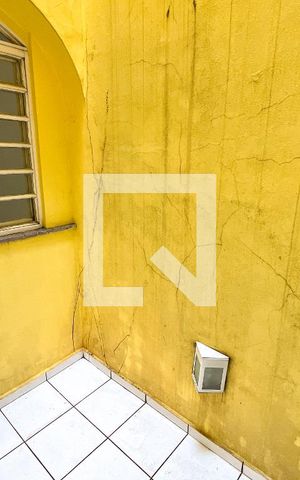 Casa à venda com 90m², 3 quartos e 2 vagas Casa à venda com 90m², 3 quartos e 2 vagasJardim de Inverno