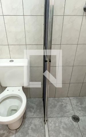 Casa à venda com 90m², 3 quartos e 2 vagas Casa à venda com 90m², 3 quartos e 2 vagasBanheiro