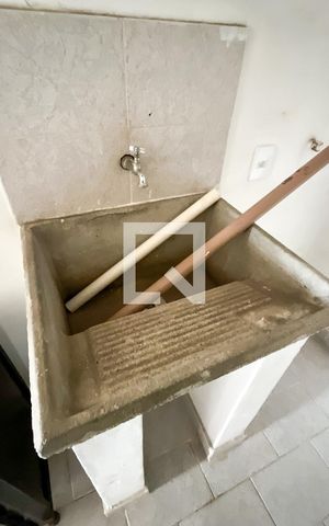 Casa à venda com 90m², 3 quartos e 2 vagas Casa à venda com 90m², 3 quartos e 2 vagasTerraço