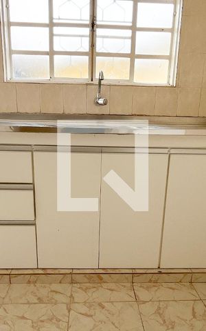Casa à venda com 90m², 3 quartos e 2 vagas Casa à venda com 90m², 3 quartos e 2 vagasCozinha