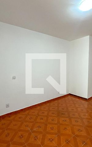 Casa à venda com 90m², 3 quartos e 2 vagas Casa à venda com 90m², 3 quartos e 2 vagasSuíte