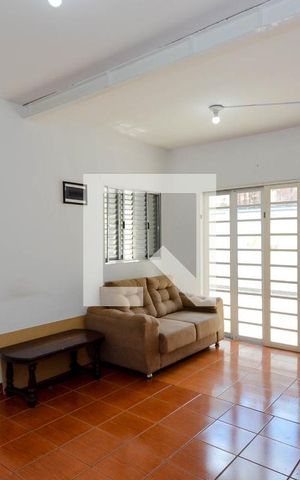 Casa para alugar com 80m², 1 quarto e 1 vagaSala
