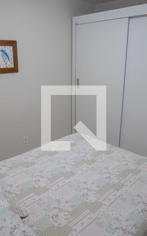 Casa de condomínio à venda com 205m², 5 quartos e 3 vagas Casa de condomínio à venda com 205m², 5 quartos e 3 vagasQuarto 2