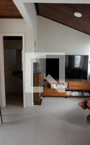 Casa de condomínio à venda com 205m², 5 quartos e 3 vagas Casa de condomínio à venda com 205m², 5 quartos e 3 vagasSala 2