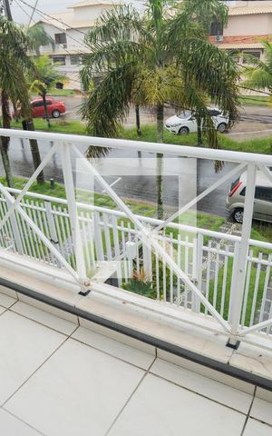 Casa de condomínio à venda com 205m², 5 quartos e 3 vagas Casa de condomínio à venda com 205m², 5 quartos e 3 vagasVaranda Suíte
