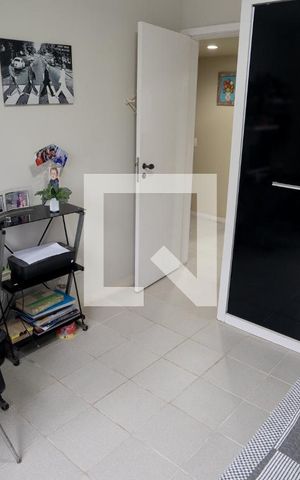 Casa de condomínio à venda com 205m², 5 quartos e 3 vagas Casa de condomínio à venda com 205m², 5 quartos e 3 vagasQuarto 1