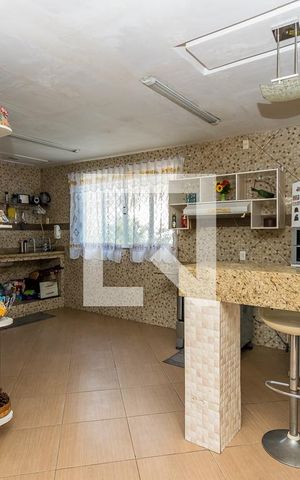 Casa para alugar com 227m², 2 quartos e 1 vaga Casa para alugar com 227m², 2 quartos e 1 vagaSala