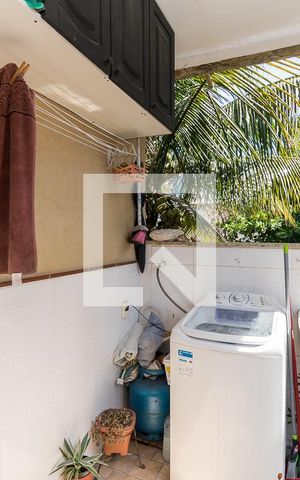 Casa para alugar com 227m², 2 quartos e 1 vaga Casa para alugar com 227m², 2 quartos e 1 vagaÁrea de Serviço