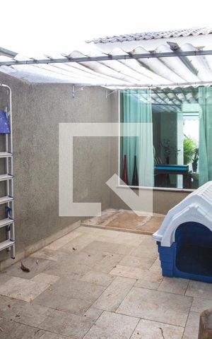 Casa à venda com 700m², 3 quartos e 8 vagas Casa à venda com 700m², 3 quartos e 8 vagasquintal