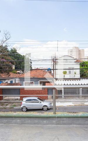 Casa à venda com 700m², 3 quartos e 8 vagas Casa à venda com 700m², 3 quartos e 8 vagasvista sacada