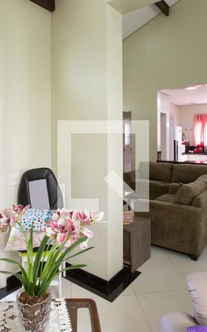 Casa à venda com 700m², 3 quartos e 8 vagas Casa à venda com 700m², 3 quartos e 8 vagashall de entrada