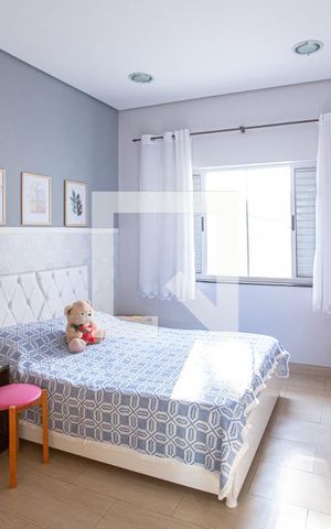 Casa à venda com 700m², 3 quartos e 8 vagas Casa à venda com 700m², 3 quartos e 8 vagasSuíte 2