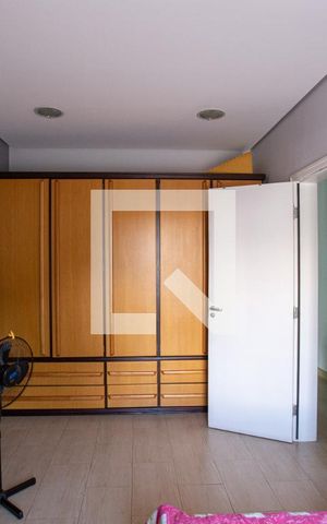 Casa à venda com 700m², 3 quartos e 8 vagas Casa à venda com 700m², 3 quartos e 8 vagasquarto 1