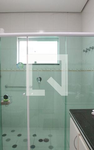 Casa à venda com 700m², 3 quartos e 8 vagas Casa à venda com 700m², 3 quartos e 8 vagasbanheiro corredor