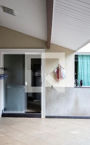 Casa à venda com 700m², 3 quartos e 8 vagas Casa à venda com 700m², 3 quartos e 8 vagaslavanderia
