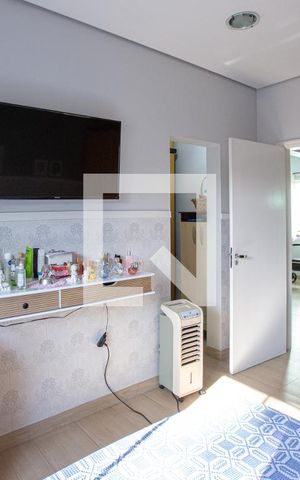 Casa à venda com 700m², 3 quartos e 8 vagas Casa à venda com 700m², 3 quartos e 8 vagasSuíte 2