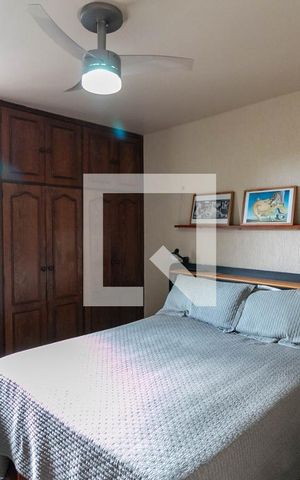 Casa à venda com 400m², 4 quartos e 3 vagas Casa à venda com 400m², 4 quartos e 3 vagasQuarto 1