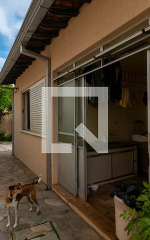 Casa à venda com 400m², 4 quartos e 3 vagas Casa à venda com 400m², 4 quartos e 3 vagasÁrea Externa