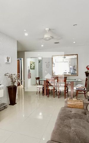 Apartamento à venda com 156m², 3 quartos e 1 vaga Apartamento à venda com 156m², 3 quartos e 1 vagaSala